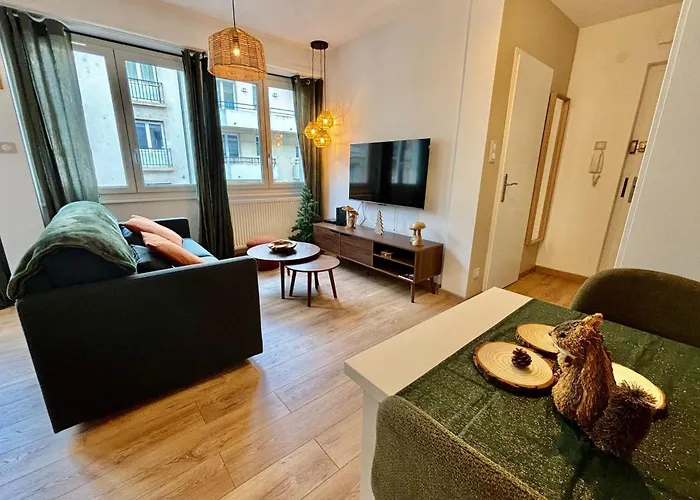 Nice T2 In The Heart Of The Poincare District